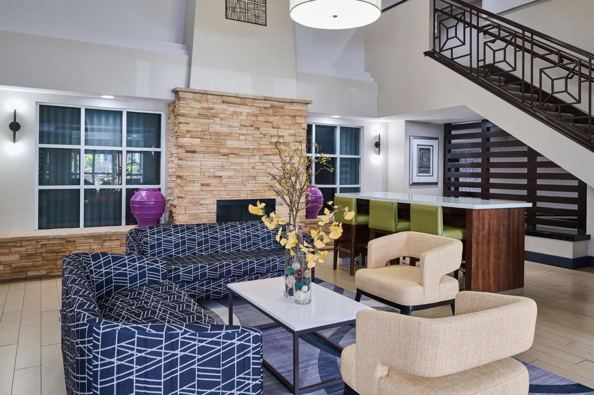 Doubletree By Hilton Chatsworth Los Angeles Bagian luar foto
