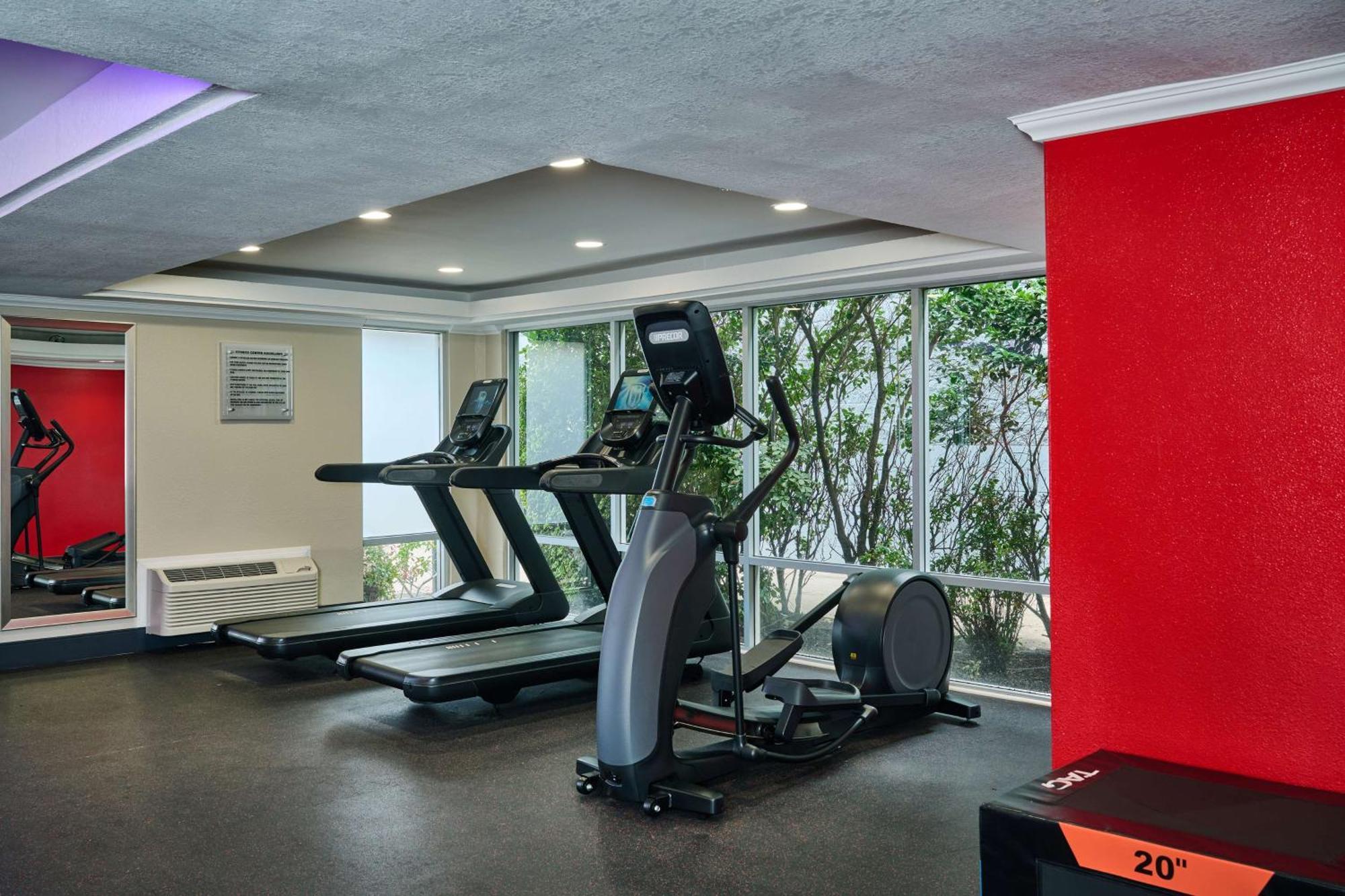 Doubletree By Hilton Chatsworth Los Angeles Bagian luar foto